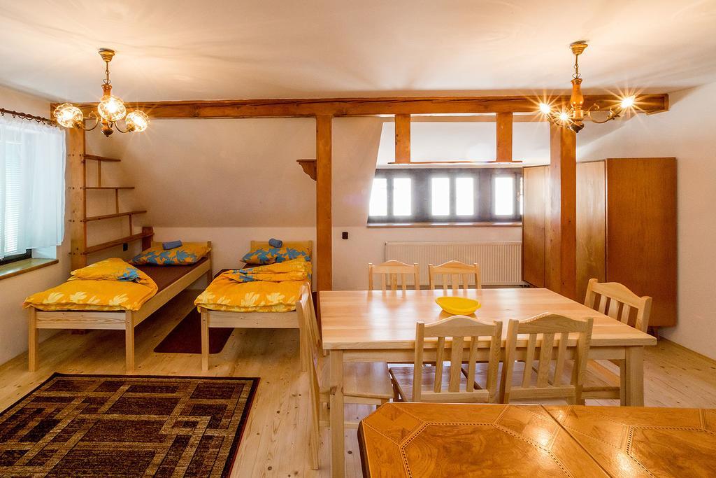 Hostel Havana Cesky Krumlov Bilik gambar