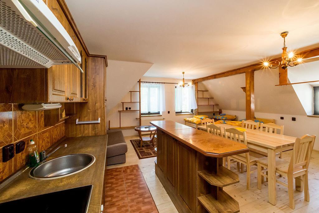 Hostel Havana Cesky Krumlov Bilik gambar