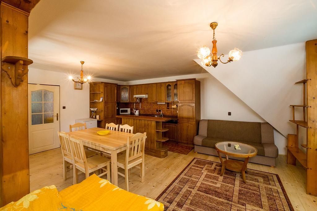 Hostel Havana Cesky Krumlov Bilik gambar