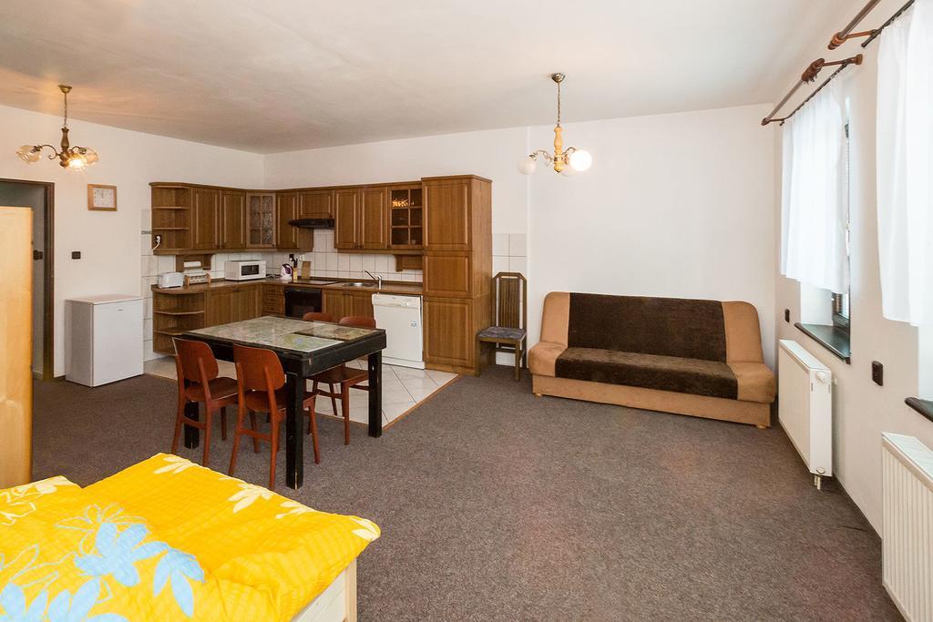Hostel Havana Cesky Krumlov Bilik gambar