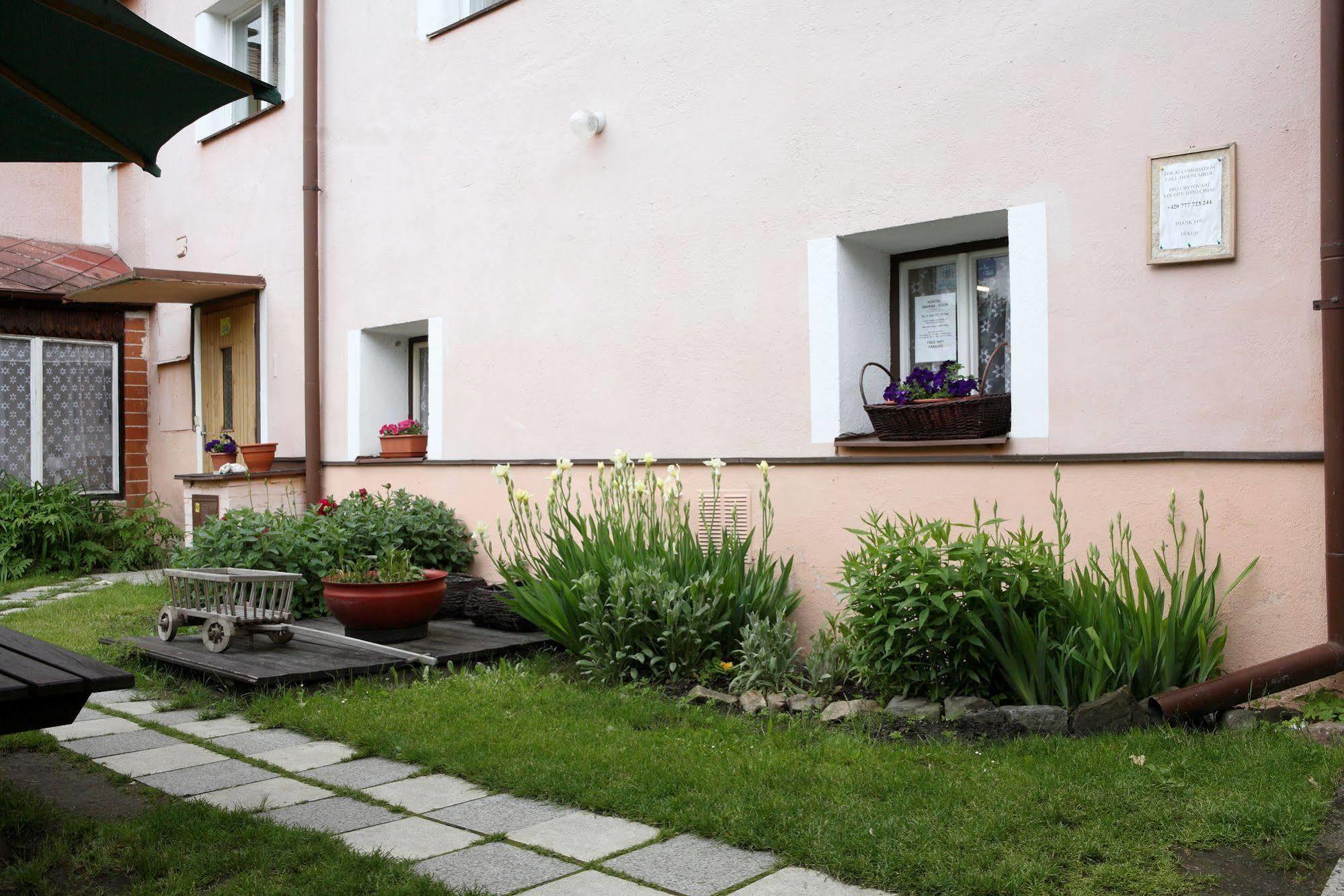 Hostel Havana Cesky Krumlov Luaran gambar